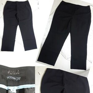 - Apt.9 Modern Fit Capri Pants-Size 6